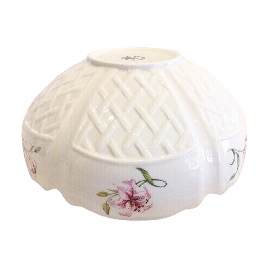 BELLEEK china country trellis centerpiece bowl - Picture 3 of 5